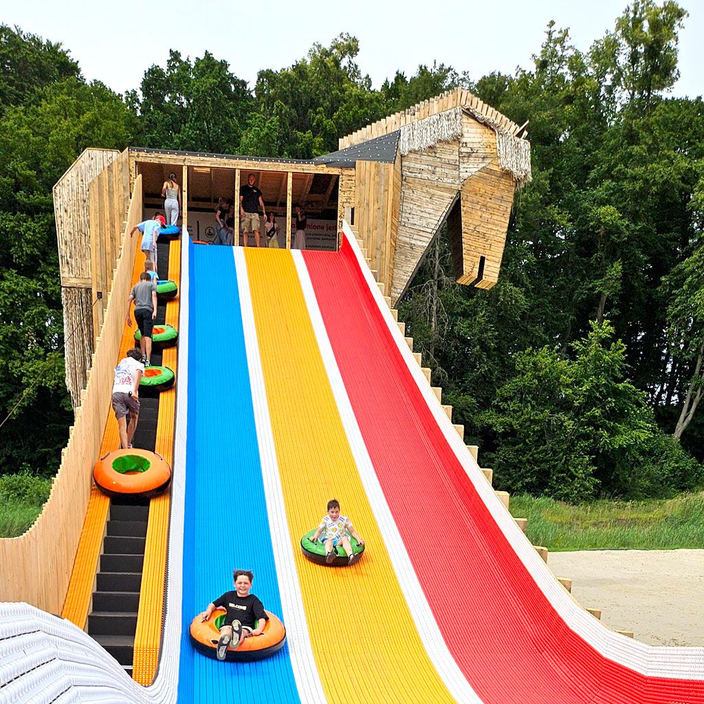 Koń Trojański Ślizg – atrakcja w Parku Ewolucji koło Gdańska